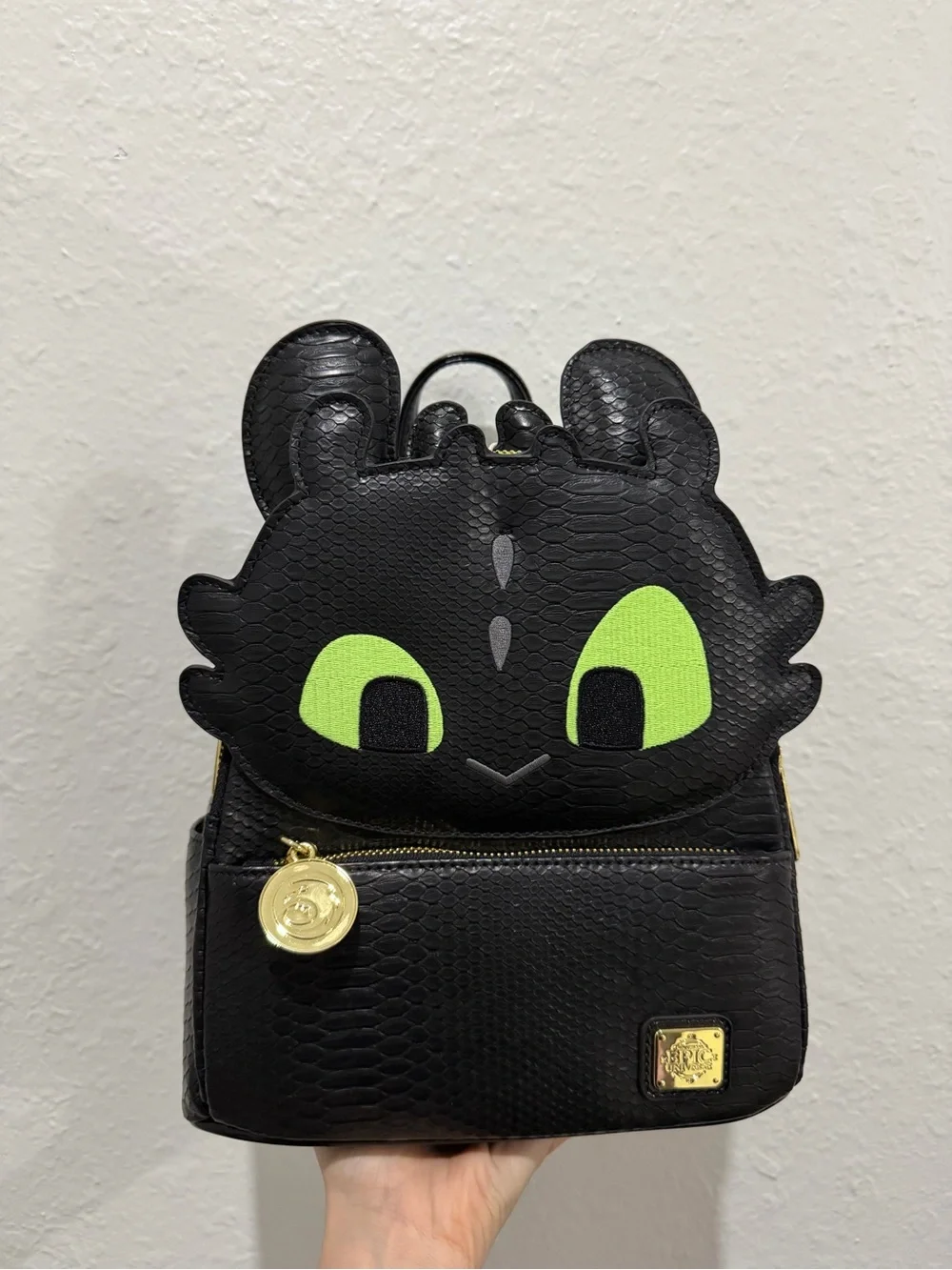 Universal Epic Universe Loungefly Toothless Dragon Backpack & Ears GOLD Limited
